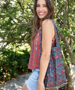 Natural Life On-The-Go Tote NEW & TRENDING