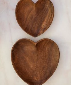 Natural Life Set Of 4 Wooden Heart Plates