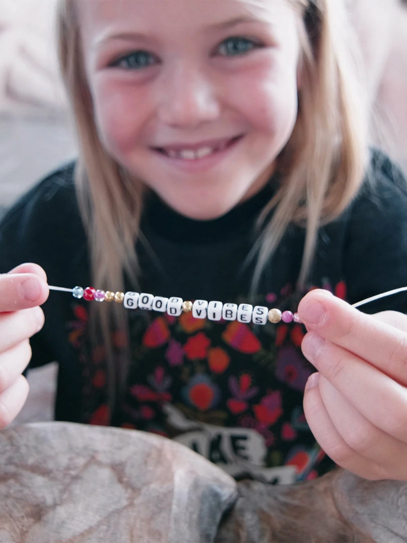 Natural Life Spread Love Bracelet Kit 8 Natural Life Spread Love Bracelet Kit