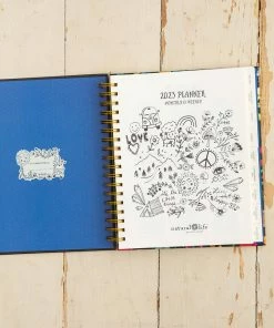 Natural Life 2022-23 17 Month Planner Gifts & Fun Things