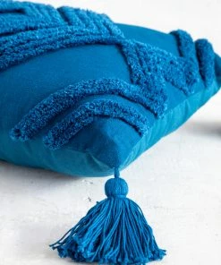 Natural Life HOME & LIVING Diamond Tufted Lumbar Pillow 17 Natural Life HOME & LIVING Diamond Tufted Lumbar Pillow