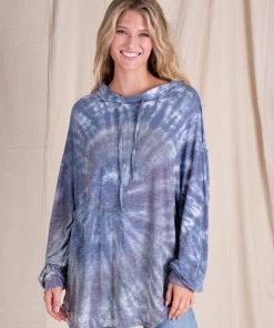 Natural Life CLOTHES Favorite Tie-Dye Top